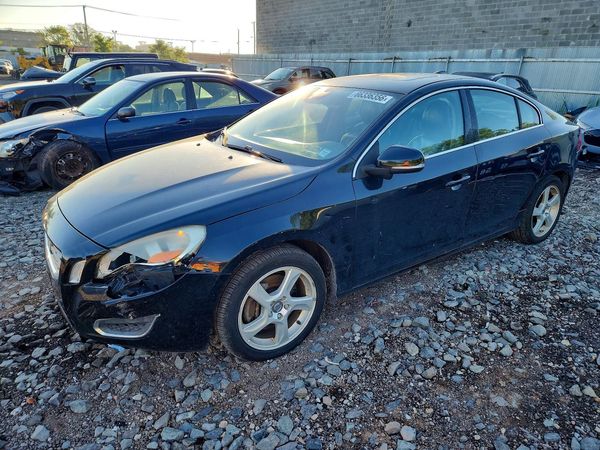 2013 VOLVO S60