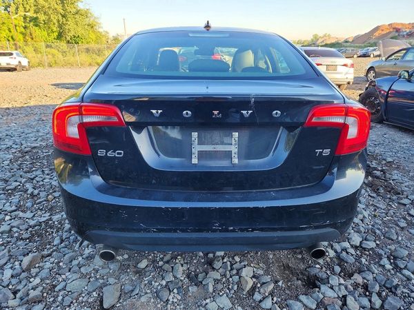 2013 VOLVO S60