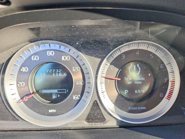 2013 VOLVO S60