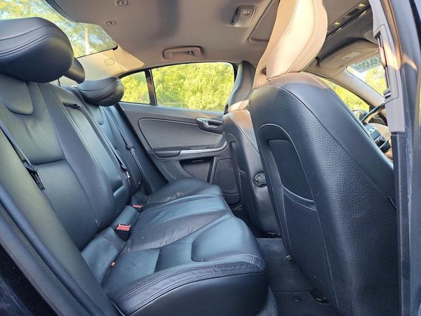 2013 VOLVO S60