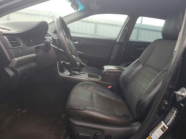 2016 TOYOTA CAMRY