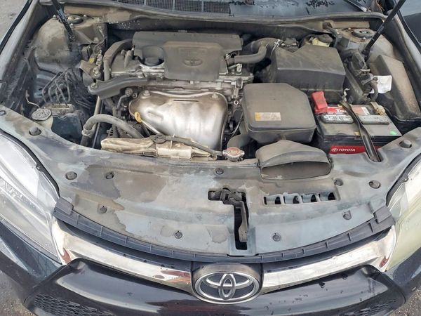 2016 TOYOTA CAMRY
