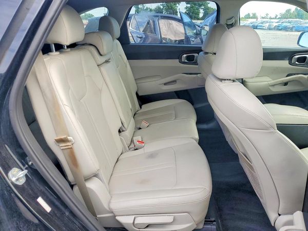 2022 KIA SORENTO