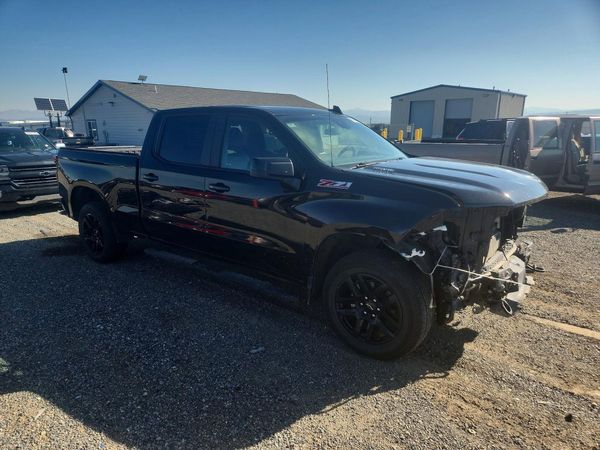 2022 CHEVROLET SILVERADO RST — Passenger 3/4