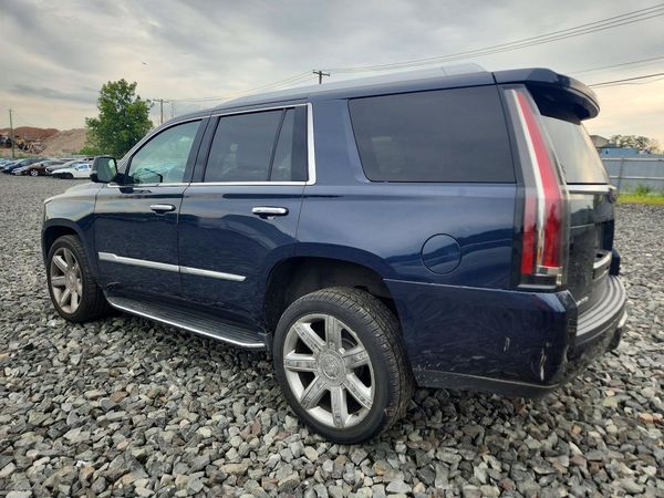 2018 CADILLAC ESCALADE