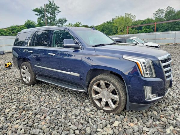 2018 CADILLAC ESCALADE