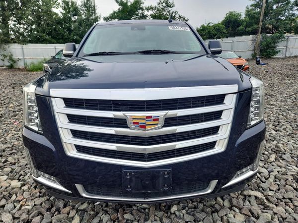 2018 CADILLAC ESCALADE