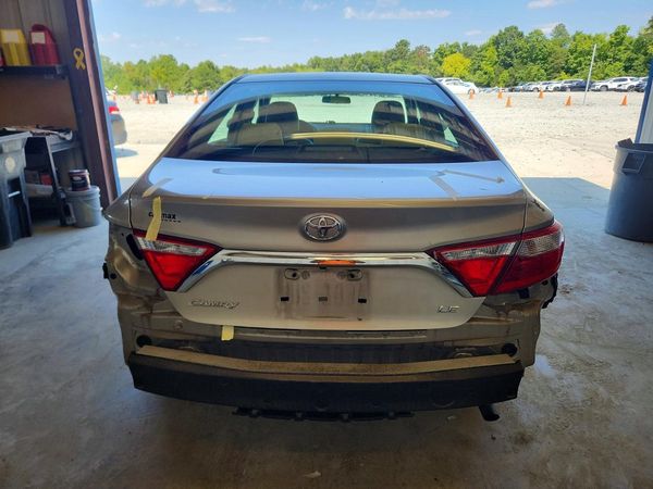2015 TOYOTA CAMRY