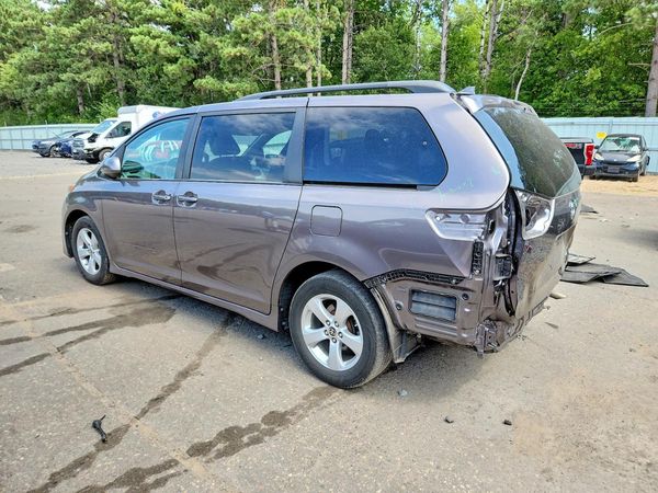 2020 TOYOTA SIENNA