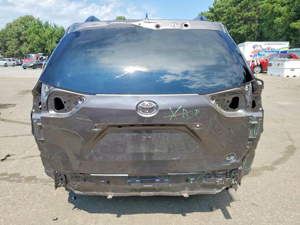 2020 TOYOTA SIENNA