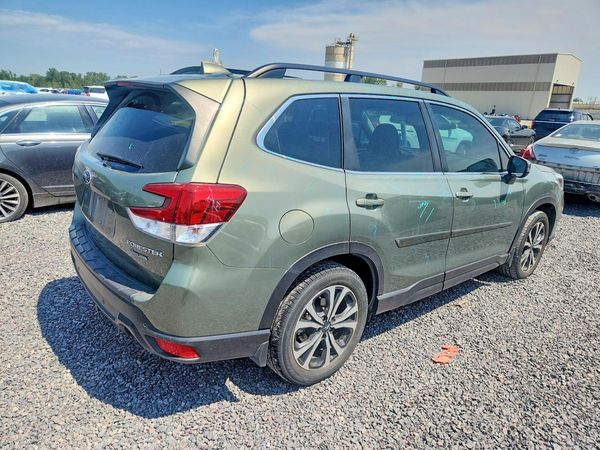 2021 SUBARU FORESTER Limited