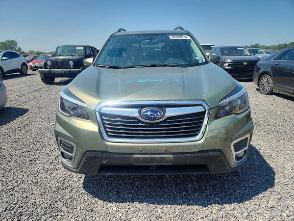 2021 SUBARU FORESTER Limited