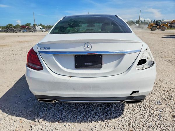 2015 MERCEDES-BENZ C