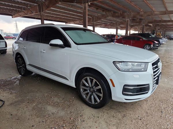 2017 AUDI Q7 quattro Premium Plus