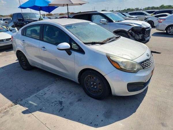 2014 KIA RIO