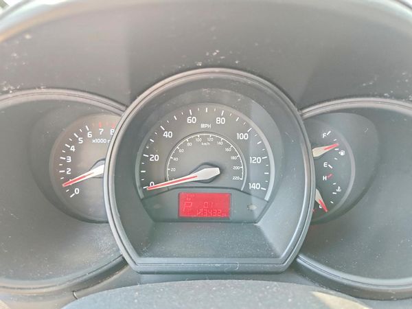 2014 KIA RIO