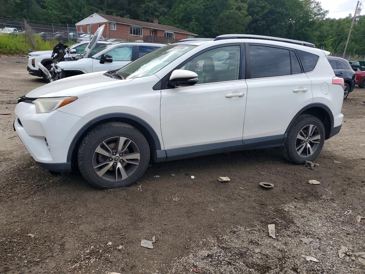2017 TOYOTA RAV4 XLE