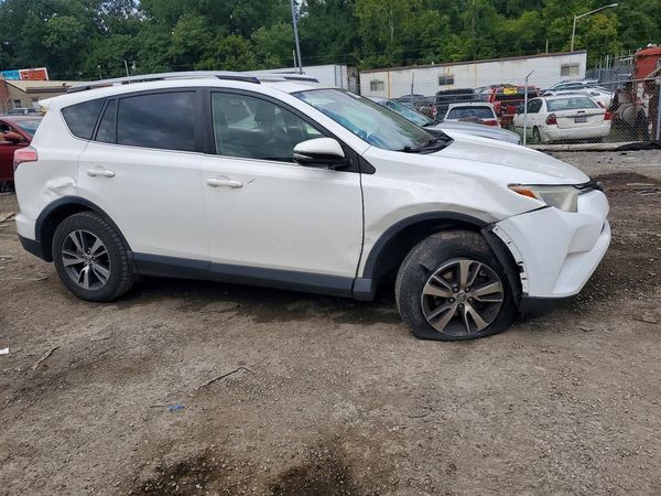2017 TOYOTA RAV4 XLE