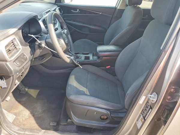 2017 KIA SORENTO L, LX