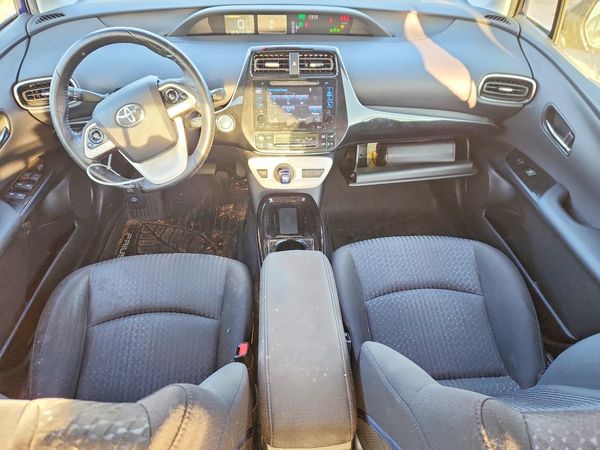 2018 TOYOTA PRIUS
