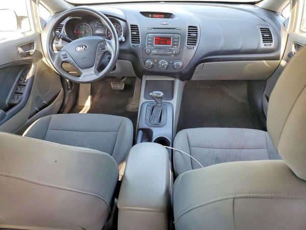 2015 KIA FORTE GL(Middle-low grade)
