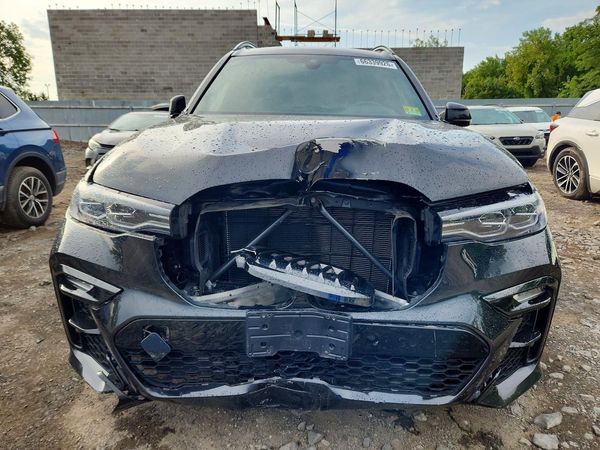 2021 BMW X7 xDrive40i