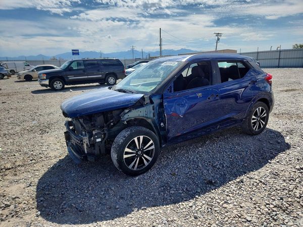2020 NISSAN KICKS