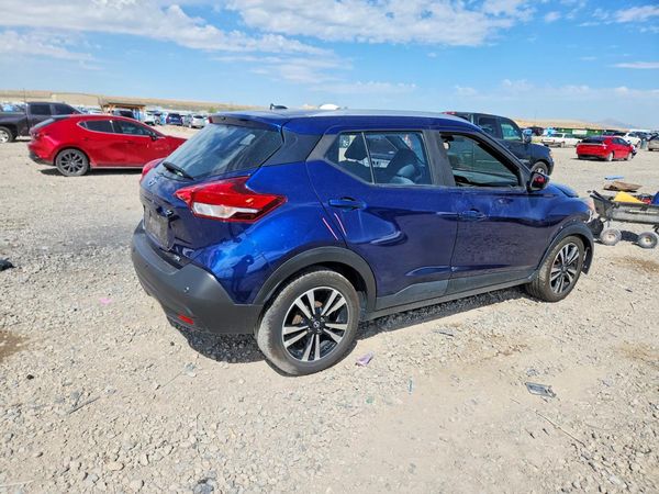 2020 NISSAN KICKS