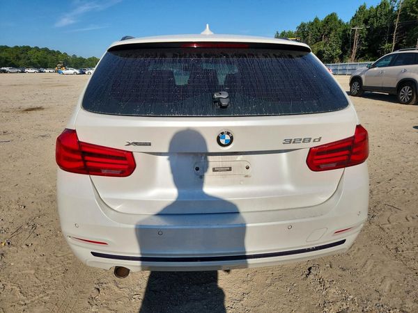 2016 BMW 328