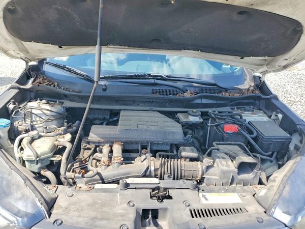 2017 HONDA CRV EX — Engine bay