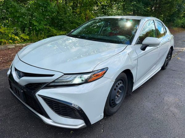 2024 TOYOTA CAMRY