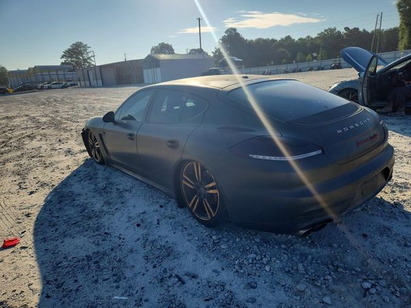 2015 PORSCHE PANAMERA S (2WD), 4S (4WD)