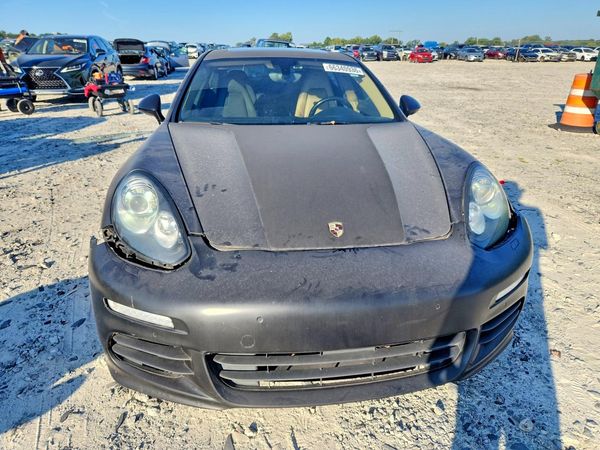2015 PORSCHE PANAMERA S (2WD), 4S (4WD)