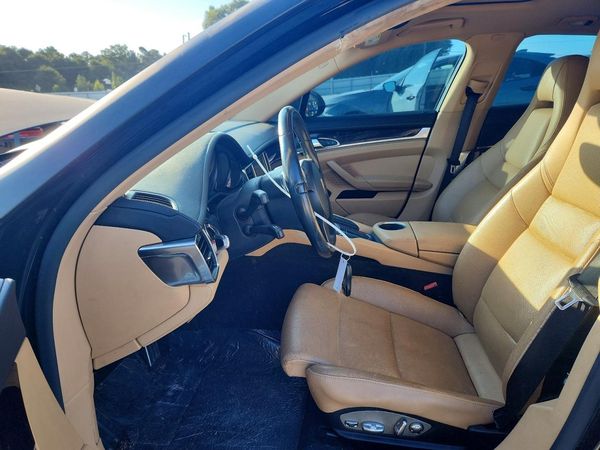 2015 PORSCHE PANAMERA S (2WD), 4S (4WD)