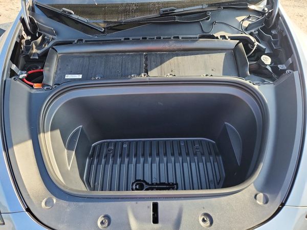 2024 TESLA MODEL Y — Engine bay