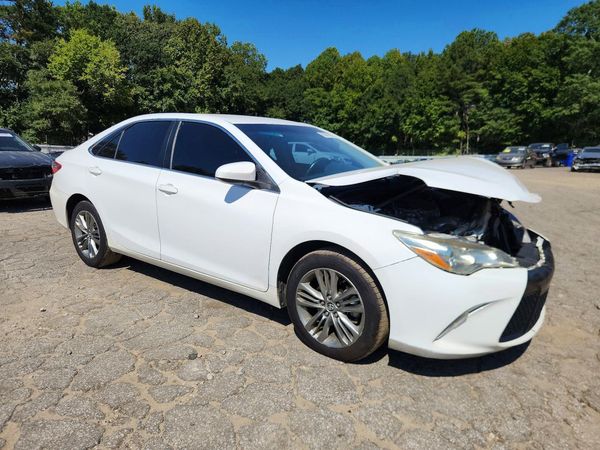2015 TOYOTA CAMRY