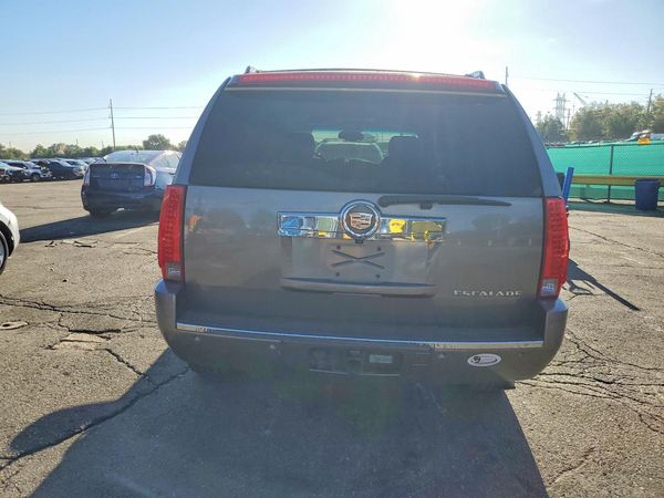 2012 CADILLAC ESCALADE Luxury