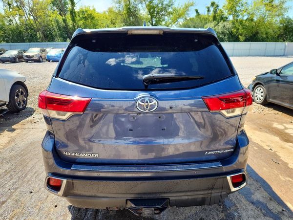 2018 TOYOTA HIGHLANDER