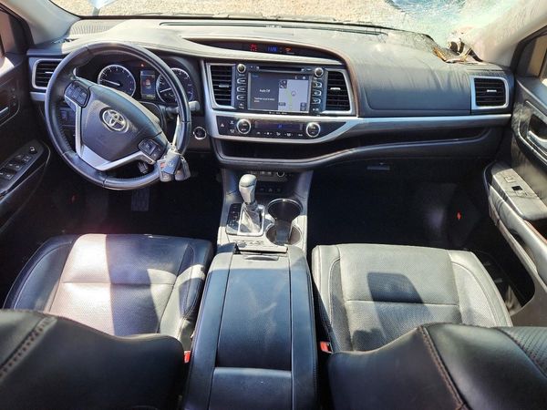 2018 TOYOTA HIGHLANDER