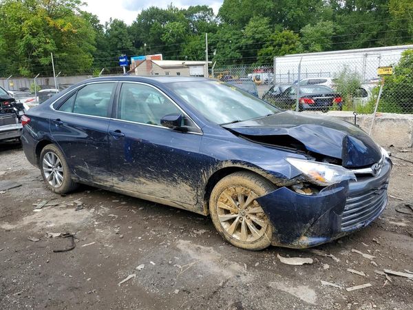 2017 TOYOTA CAMRY LE/SE/XLE/XSE — Passenger 3/4