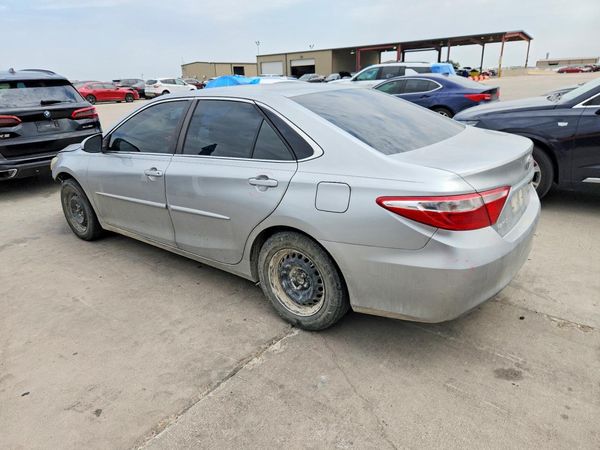 2015 TOYOTA CAMRY