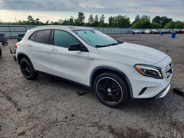 2015 MERCEDES-BENZ GLA GLA250 4-MATIC