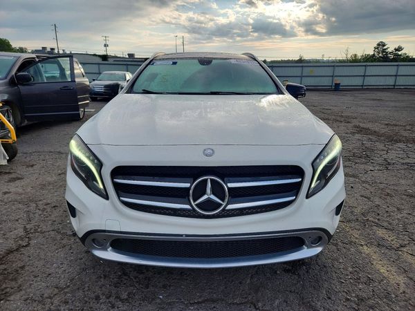 2015 MERCEDES-BENZ GLA GLA250 4-MATIC