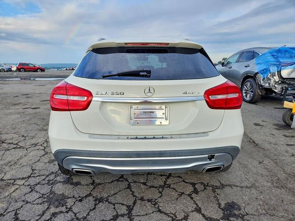 2015 MERCEDES-BENZ GLA GLA250 4-MATIC