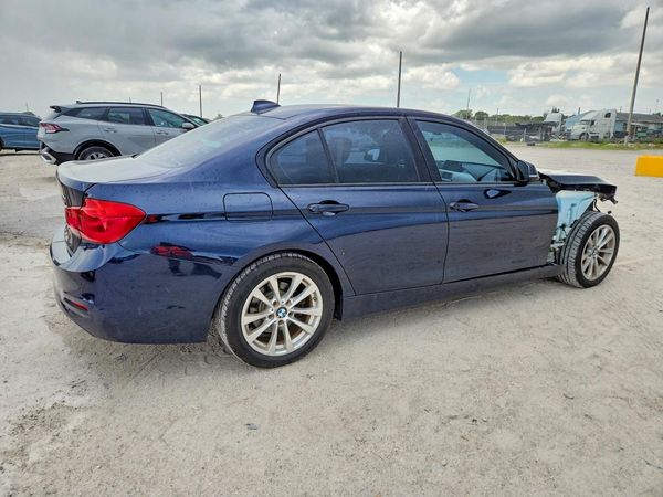 2017 BMW 320