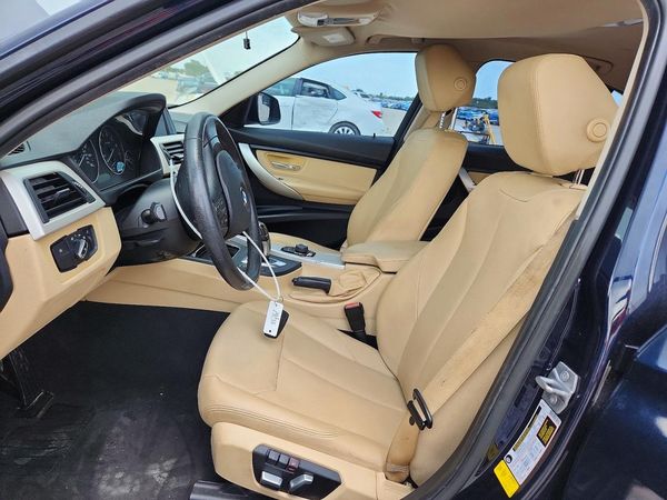 2017 BMW 320
