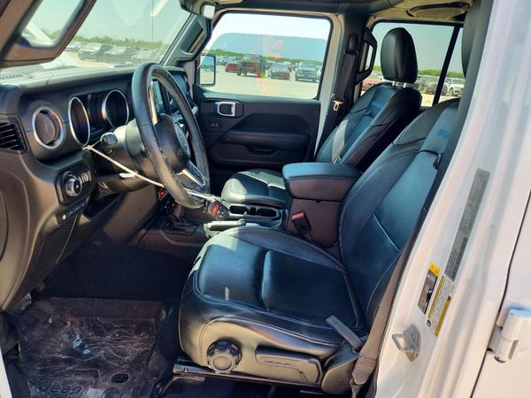 2022 JEEP WRANGLER UNLIMITED Unlimited Rubicon 4XE — DENT