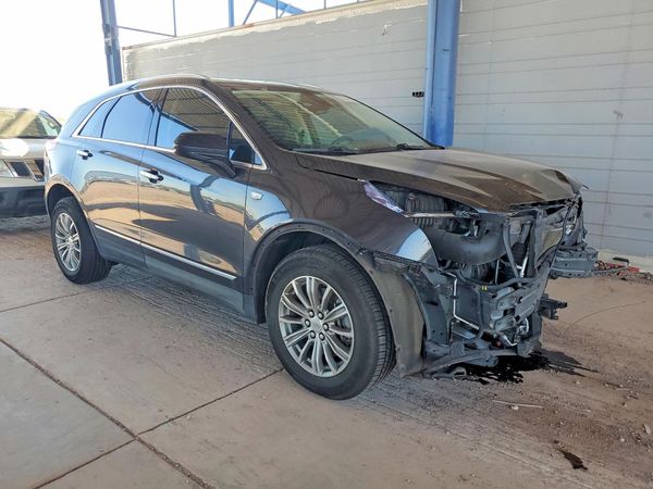 2017 CADILLAC XT5 Luxury
