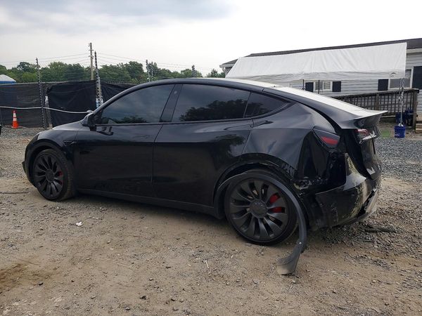 2022 TESLA MODEL Y