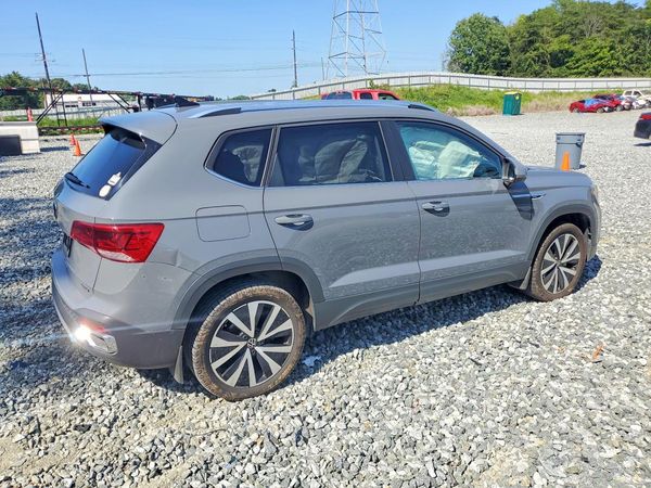 2022 VOLKSWAGEN TAOS